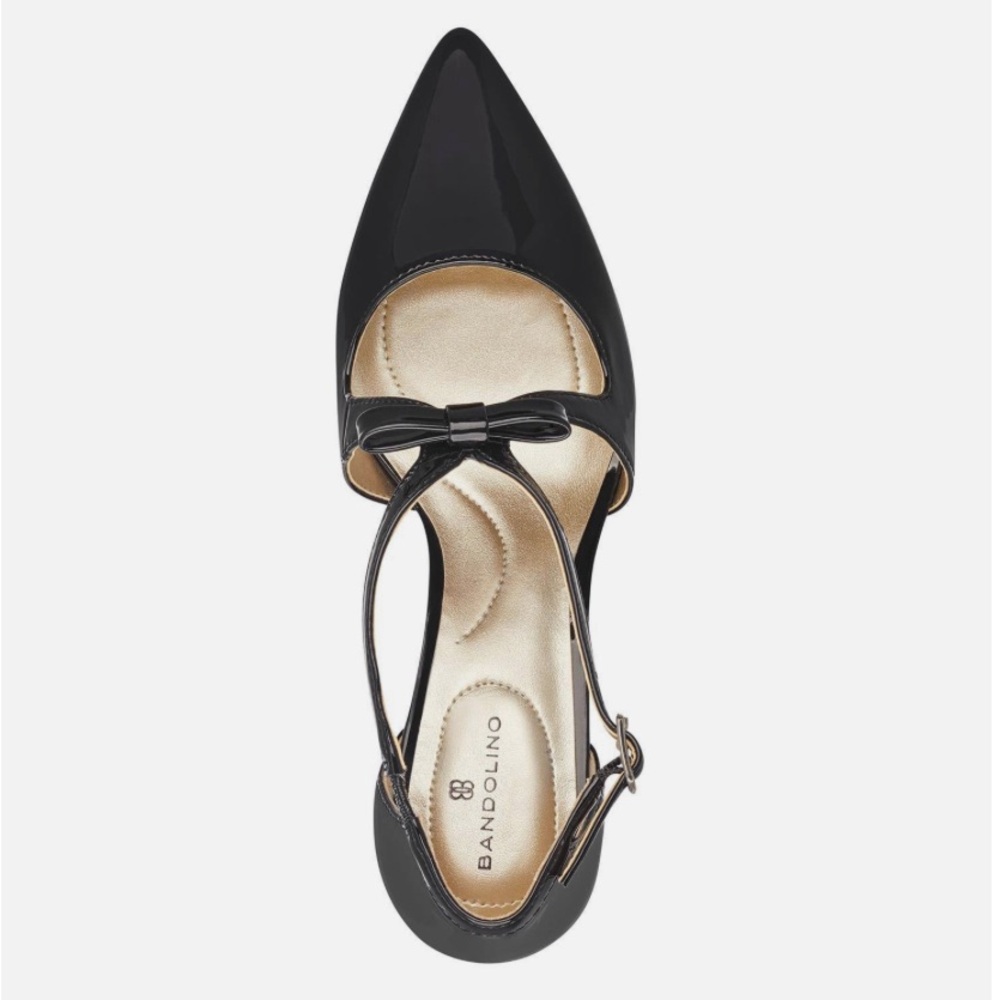Bandolino Black Patent Leather Zeffer Heel